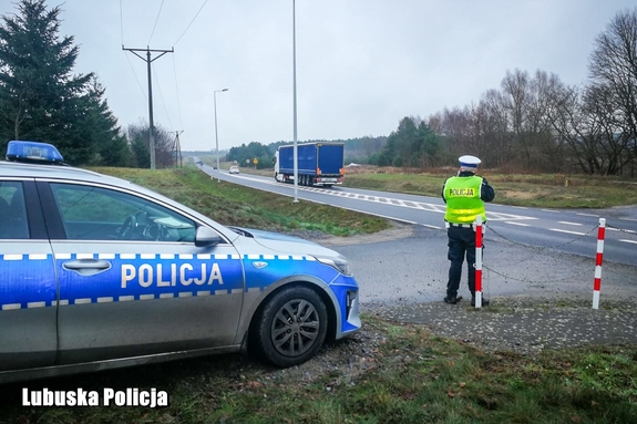 Kierowco – nie tak szybko! Policjanci sprawdzają prędkość