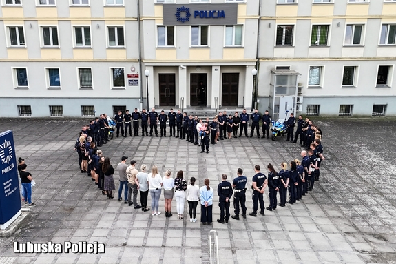 SERCE DLA LAURY - trzyletnia córka policjanta potrzebuje naszego wsparcia!