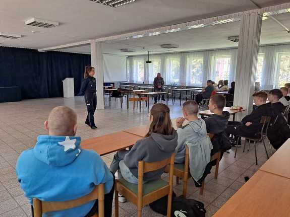 „Bezpieczna Młodość” – spotkania z młodzieżą