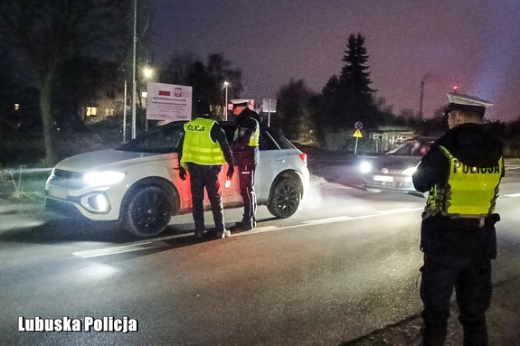Policjanci skontrolowali kilkuset kierowców – wszyscy byli trzeźwi
