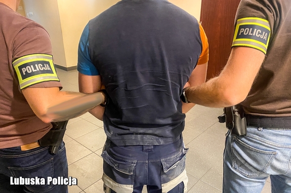 Podejrzany o rozbój 18-latek został zatrzymany przez kryminalnych