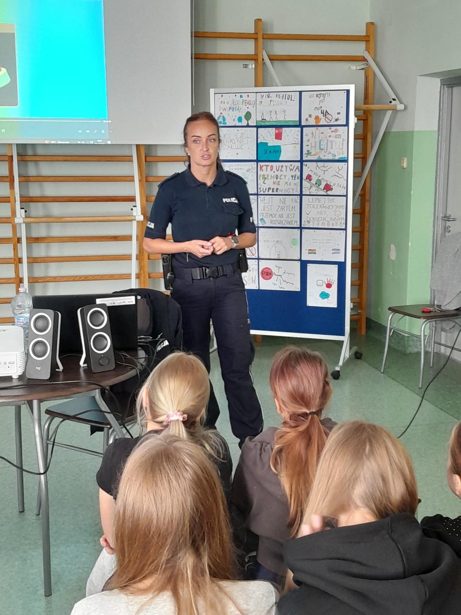 Policja w Słubicach edukowała młodzież w Tygodniu Przeciwdziałania Przemocy